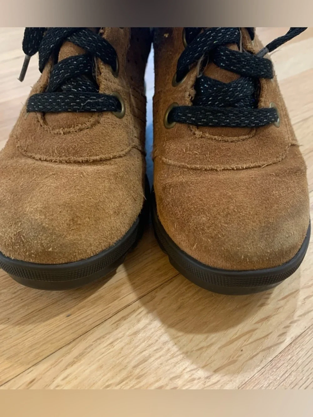 Sorel Youth Lexie Wedge Boot Snow Outdoor Hiking Suede Leather Size‎ 1 Kids Girl